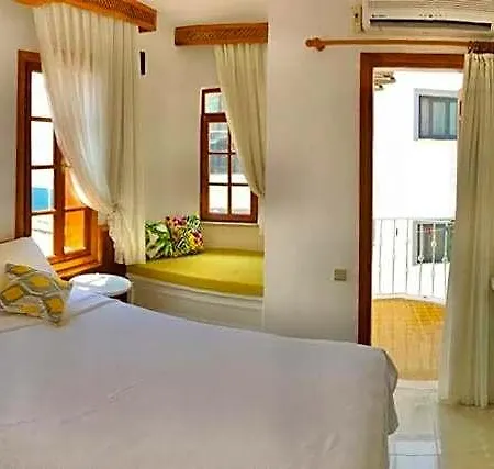Kekova Hotel 2*
